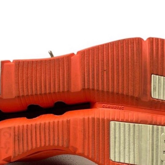 On cloudnova size 7.5 - Picture 7 of 7